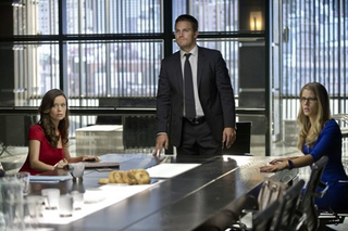 Illustration for article titled The Arrow crew moves on. And leaves someone behind.